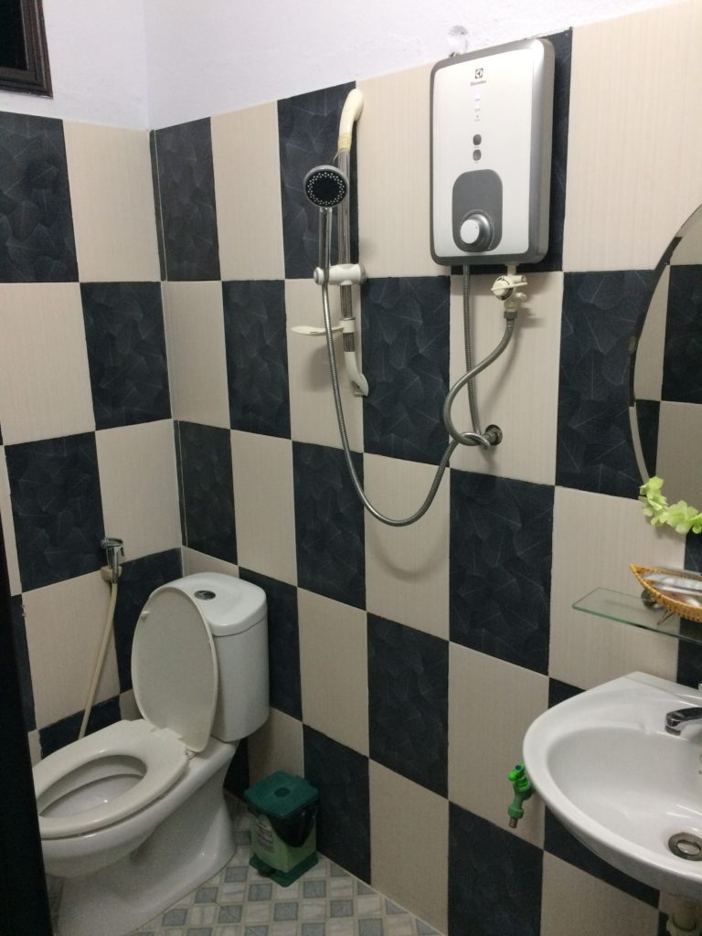 MANGO MINI HOTEL bath room
